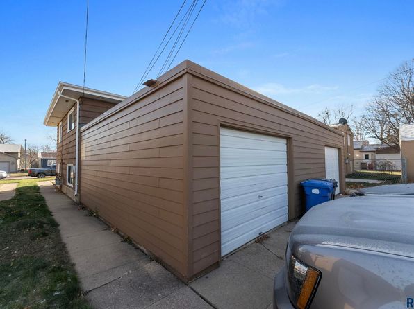 sioux-falls-south-dakota-85832935 picture