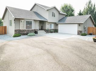 1591 Pacific Ln, Wenatchee, WA 98801