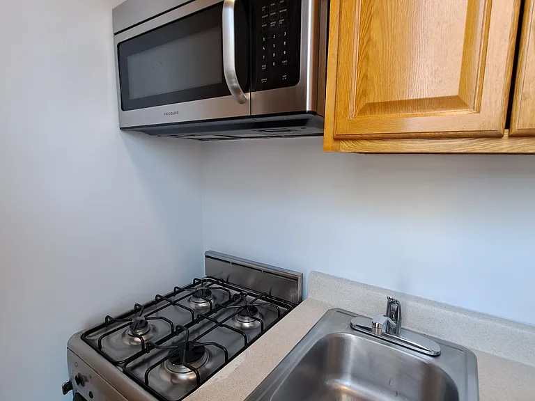 216 W 100th St #918 — Photo 12