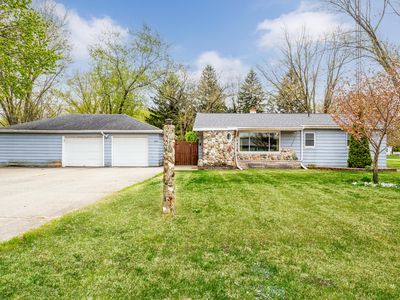 2022 Gaines Dr, Benton Harbor, MI, 49022