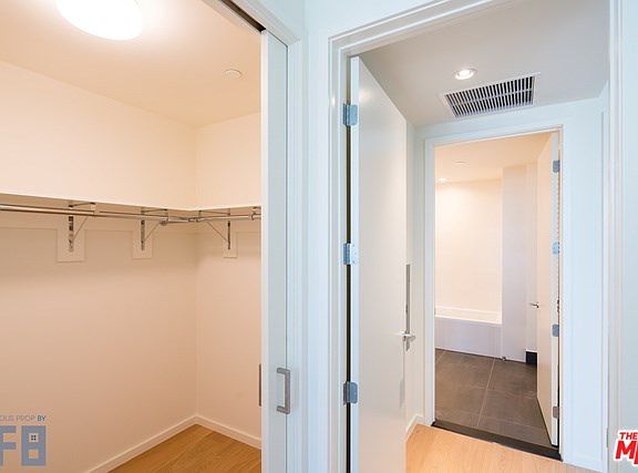 4th image of 889 Francisco St Unit 1010
