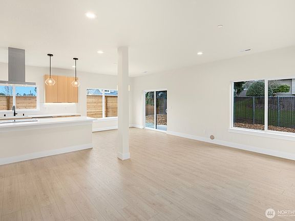 3rd image of 910 S 138th Street #A