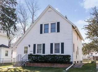 1609 B Ave NW, Cedar Rapids, IA 52405