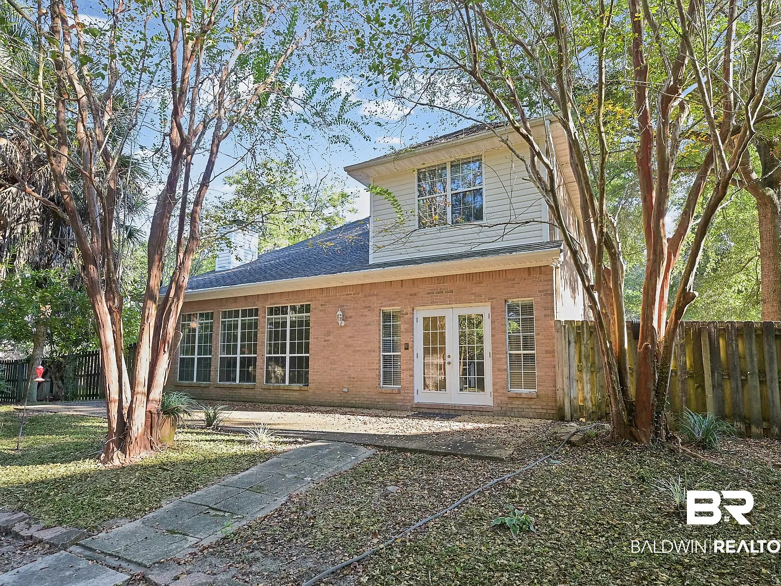 4 bed, 2.0 bath, 2184 sqft, $2,500 — Photo 4