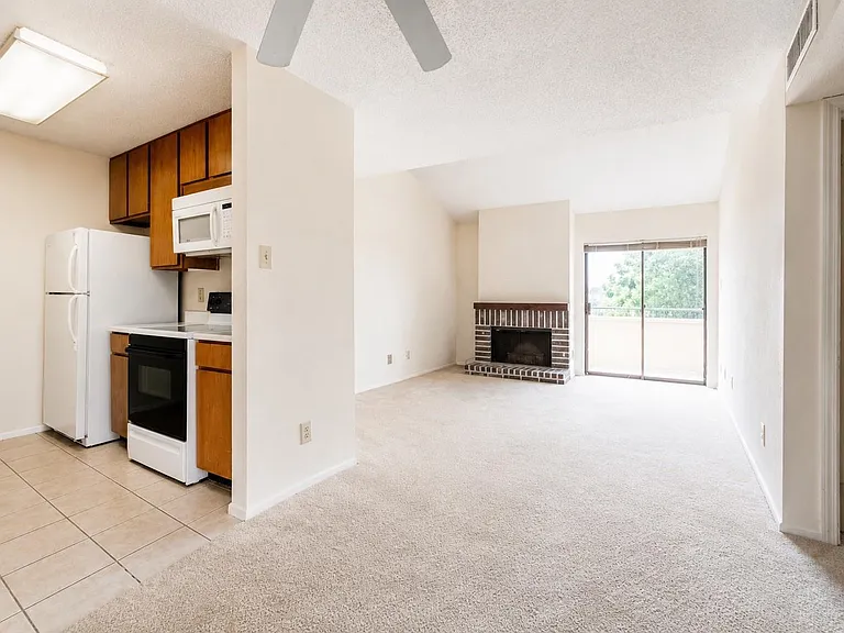 7900 N Stadium Dr #22 — Photo 9