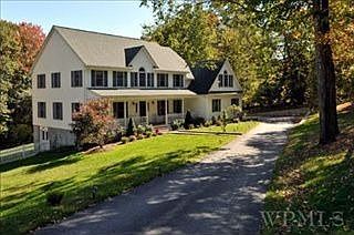 1st image of 27 Sunderland Ln