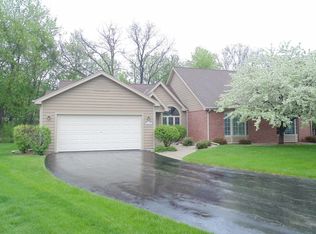 N19W26710 Primrose Ct, Pewaukee, WI 53072