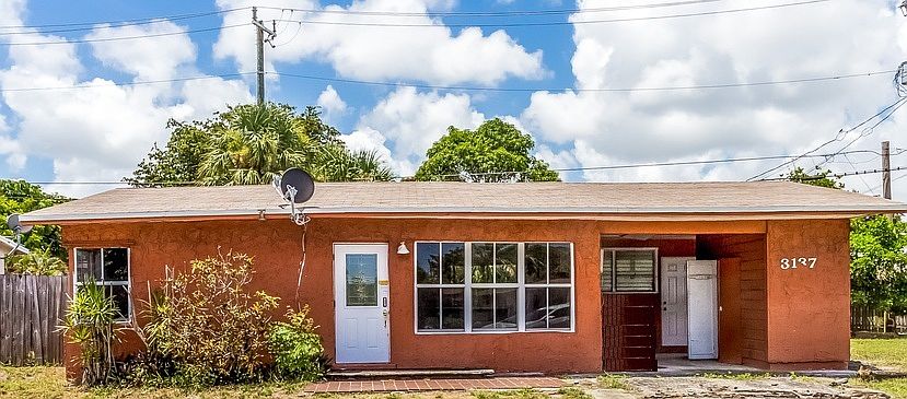 1st image of 3137 NE 14th Ave
