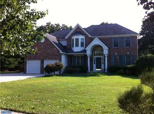 8 Regency Dr, Voorhees, NJ 08043