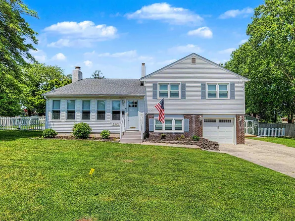 202 Helena Dr, Linwood, NJ 08221