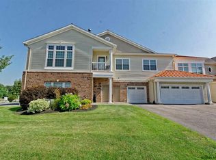 806 Valley Pointe Dr, Niskayuna, NY 12309