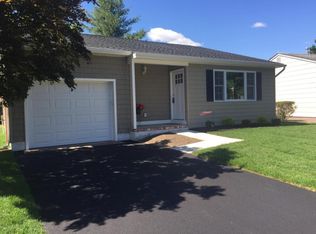 77 Eton Rd, Toms River, NJ 08757