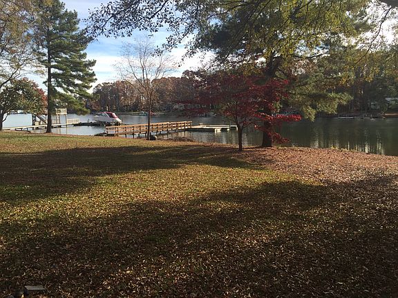 4th image of 251 Gainswood Dr