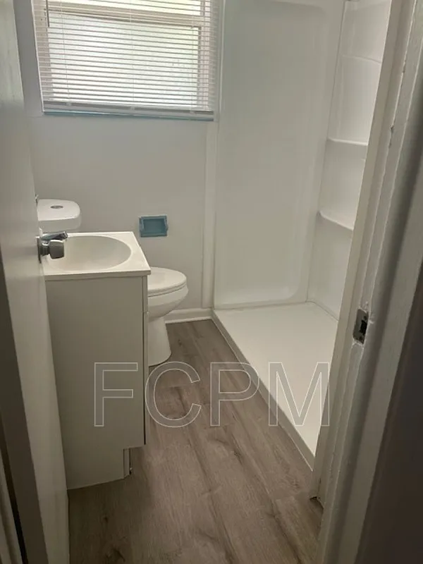 2 bed, 1.0 bath, 831 sqft, $870 — Photo 4