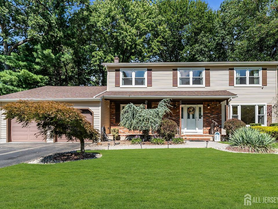 1st image of 6 Mount Ct