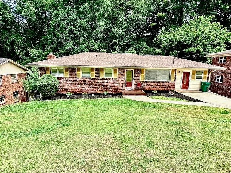 2712 Sherlock Dr #A — Photo 1