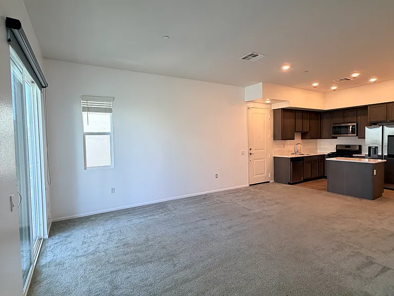 2035 Mindoro Ln #5 — Photo 15