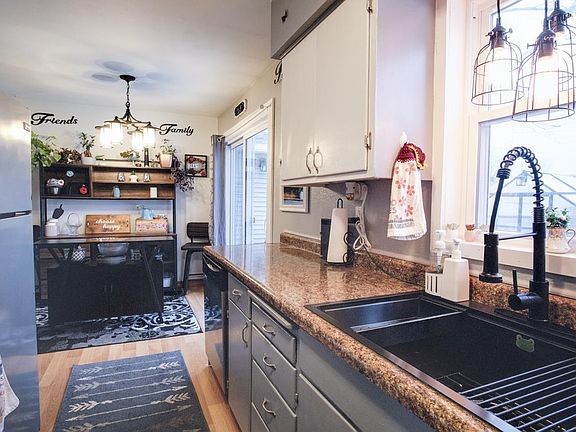 3rd image of 605 1st St