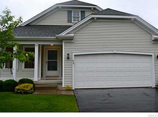 40 Mayfield Dr, West Seneca, NY 14224