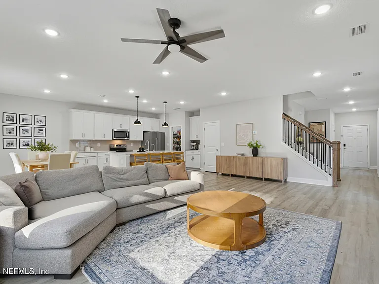 95238 Katherine St — Photo 11