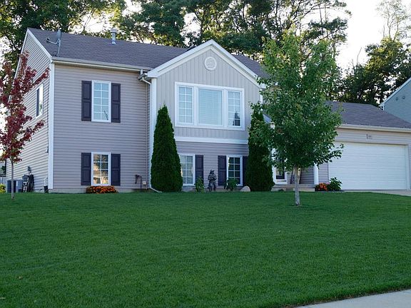2nd image of 1691 Wales Dr SE