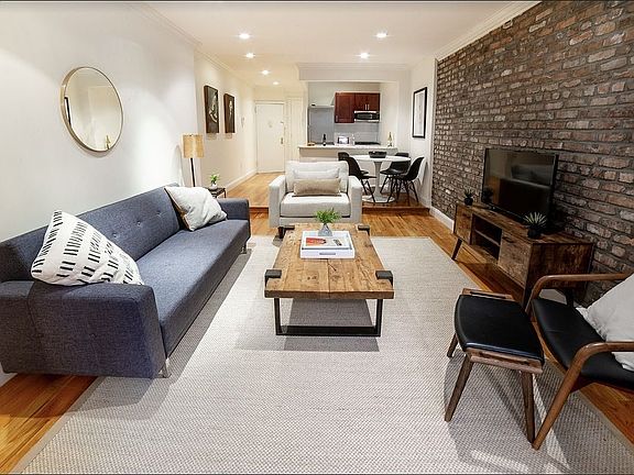 4th image of 340 E 81st St APT C