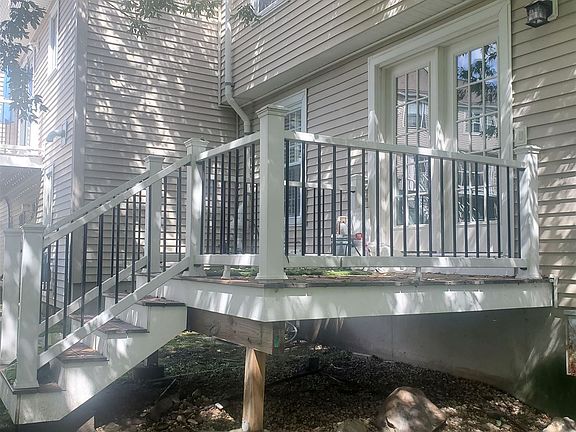 3rd image of 12 Sundown Dr Unit A