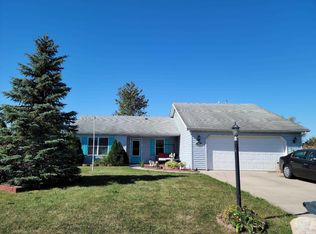 805 Hart Dr, Dunkirk, IN 47336