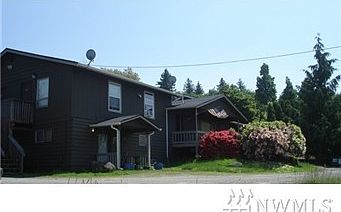 2nd image of 15222 1st Ave NE