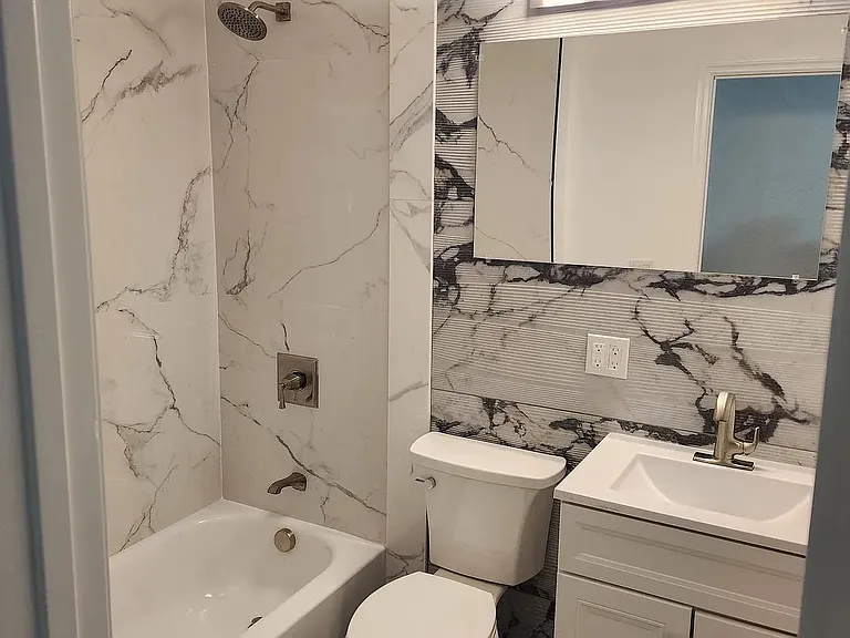 100 Winslow Pl — Photo 7