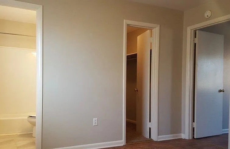 Belle Water Apartments — Photo 12