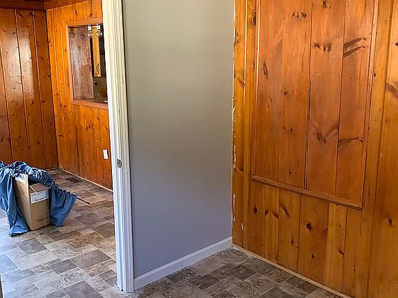 4th image of 19 Northwood Ave