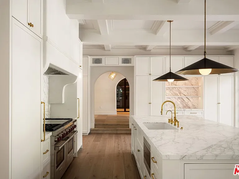 624 N Arden Dr — Photo 14