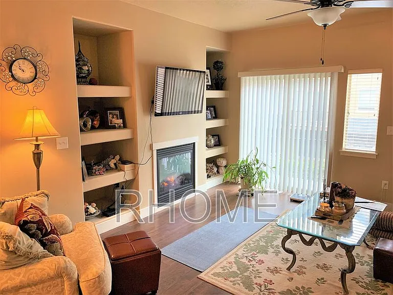 131 W Parramatta Ln — Photo 12