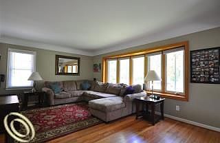 4th image of 20450 Woodmont St