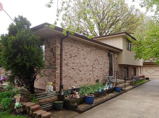 10631 S 82nd Ct, Palos Hills, IL