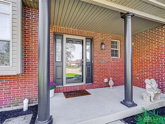 4th image of 428 Clover Hill Dr