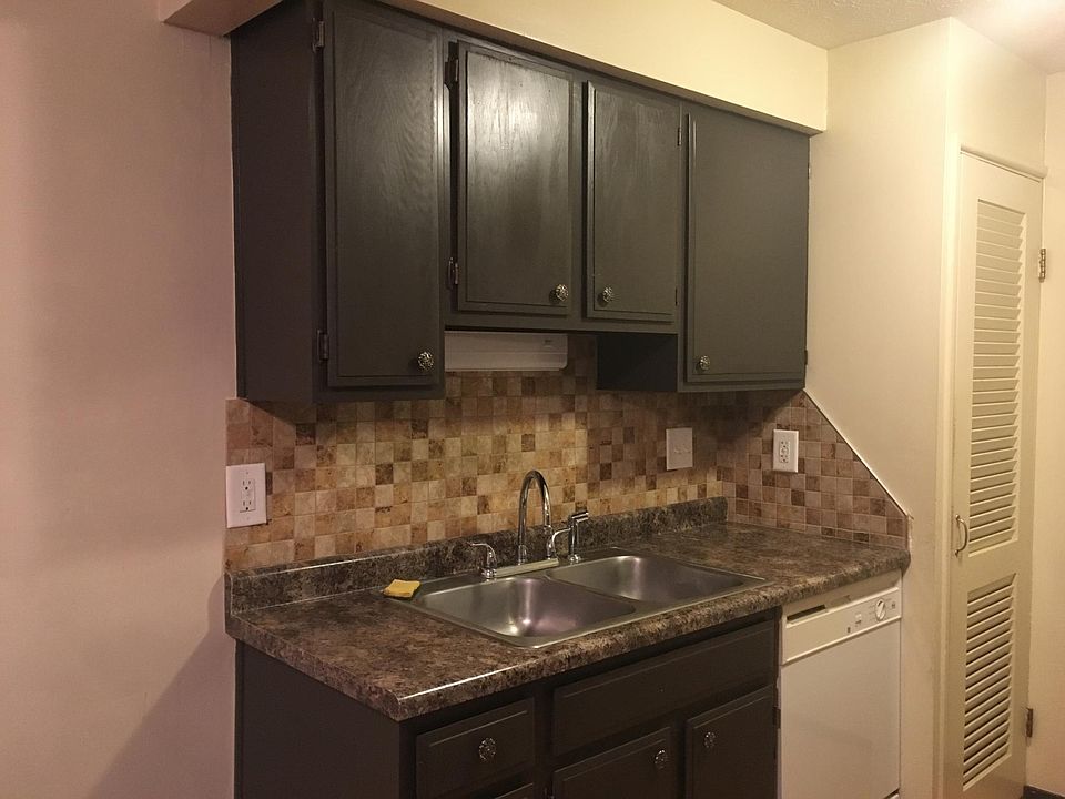 1st image of 1226 Harvard Dr SE #1230
