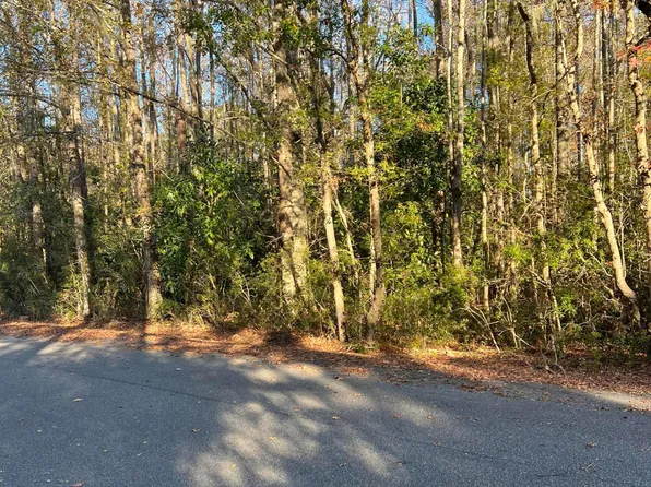 Green Cir, Yemassee, SC 29945