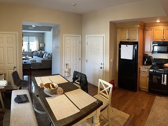 3rd image of 82 S Franklin St APT 1