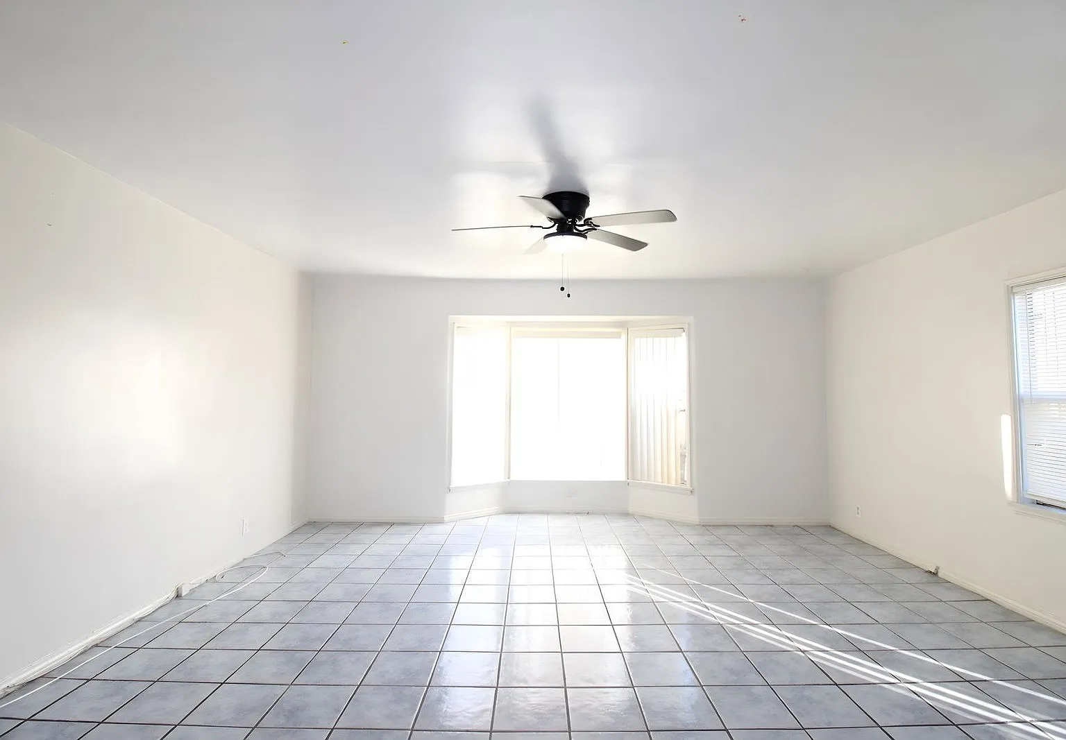 2 bed, 1.0 bath, $2,200 — Photo 3