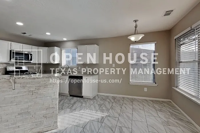 5419 Roserock Ln — Photo 7