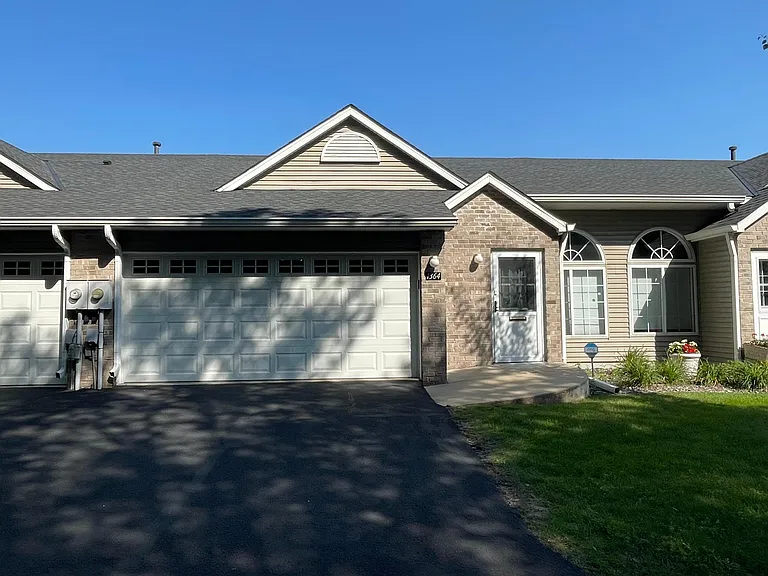 1364 Conservatory Ct — Photo 2