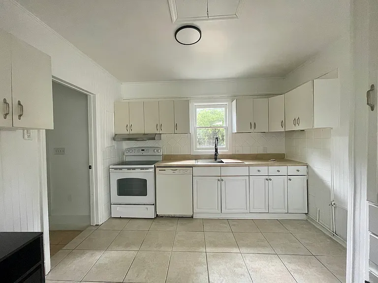5414 Emory Dr — Photo 6