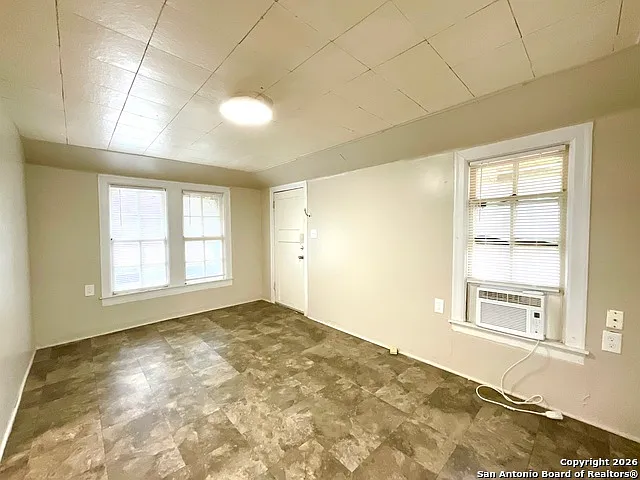 810 W Magnolia Ave #3 — Photo 5