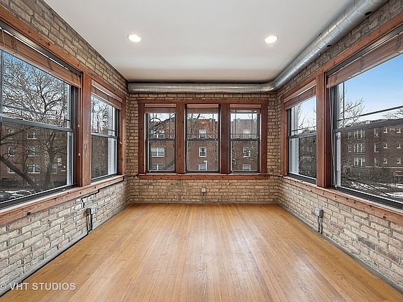 3rd image of 1442 W Lunt Ave APT 2
