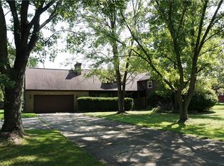 422 N Munroe Rd, Tallmadge, OH 44278