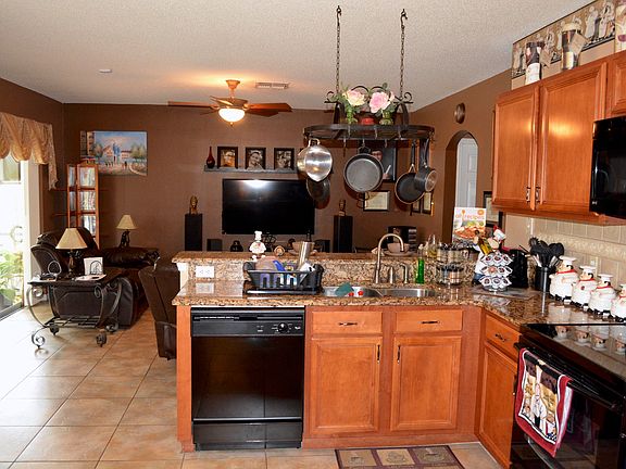 4th image of 1112 Dartford Dr