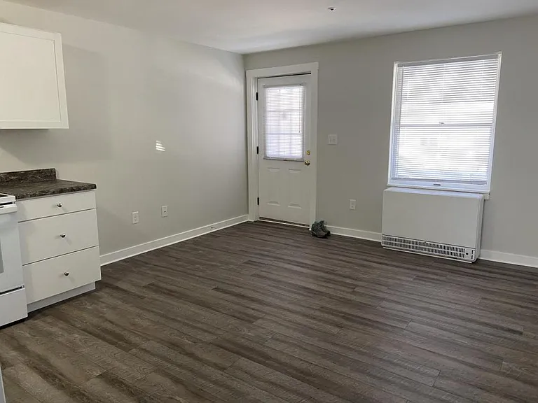 7 at 45 West Main Street — Photo 4