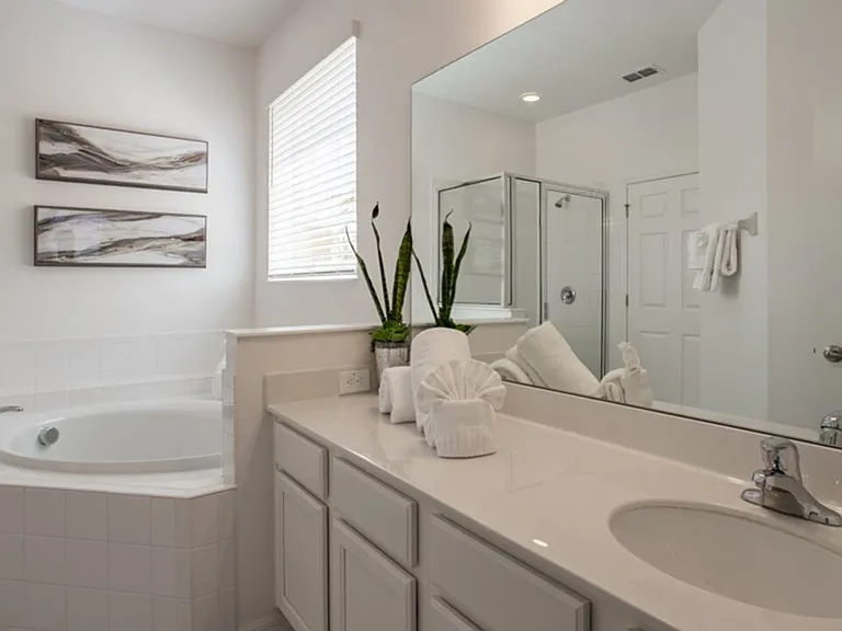2118 Crofton Ave — Photo 21
